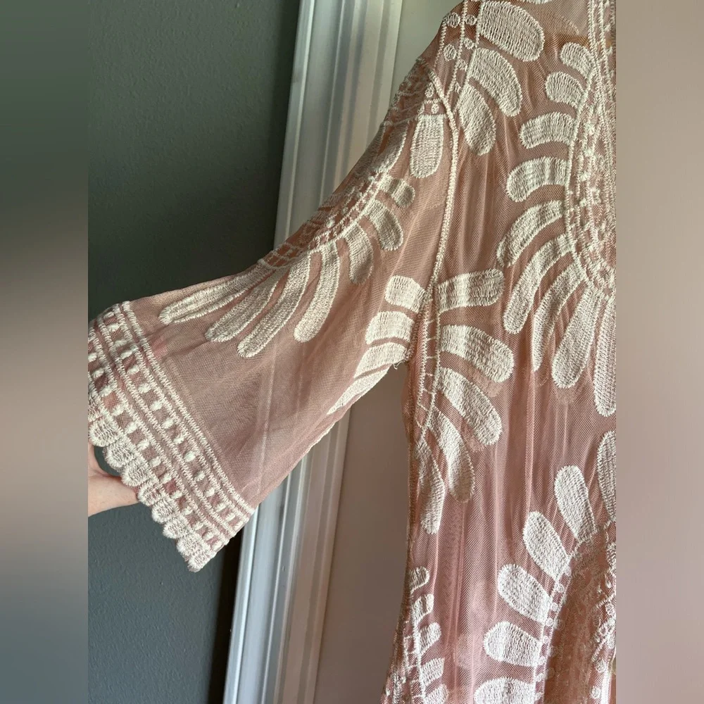 Forgotten Grace Pink Lace Women’s Kimono - Picture 6 of 11
